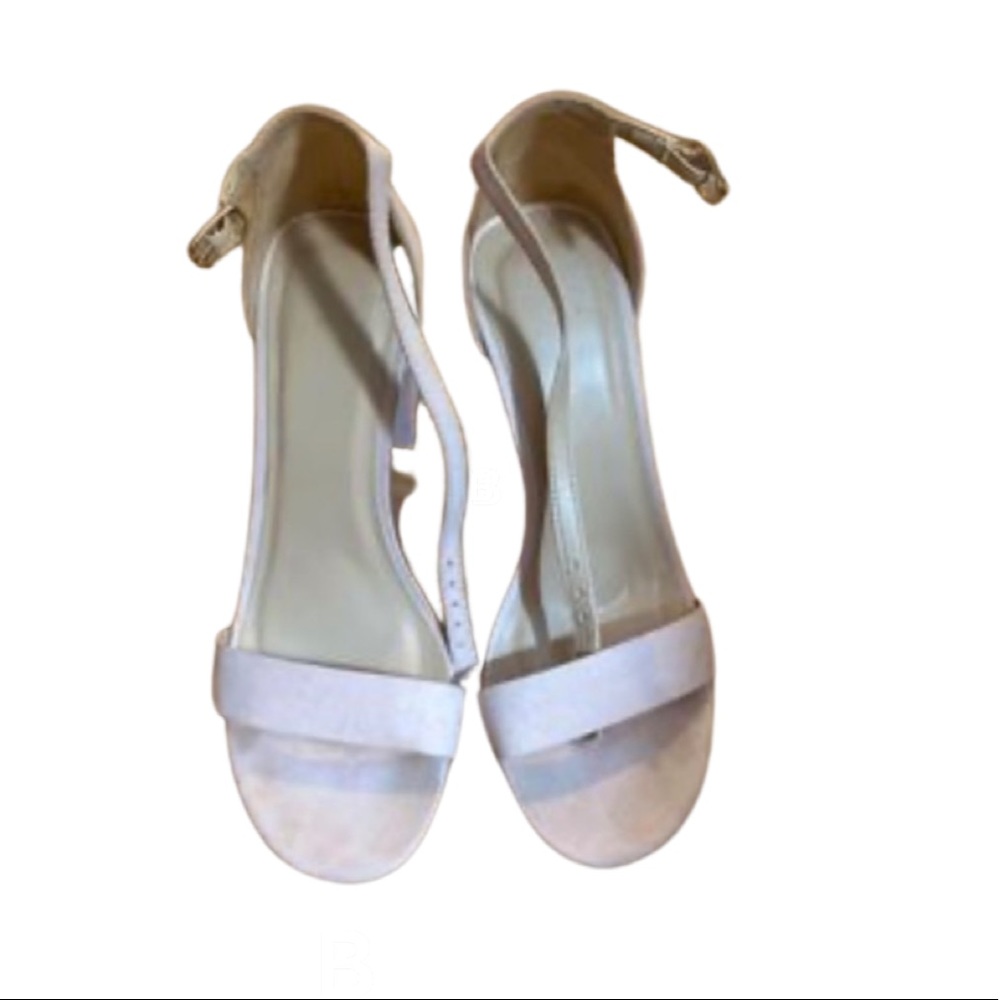 Target heels - Picture 2 of 3